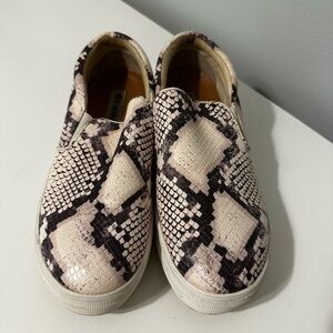 Steve Madden Snakeskin Pattern Slip-On Shoes